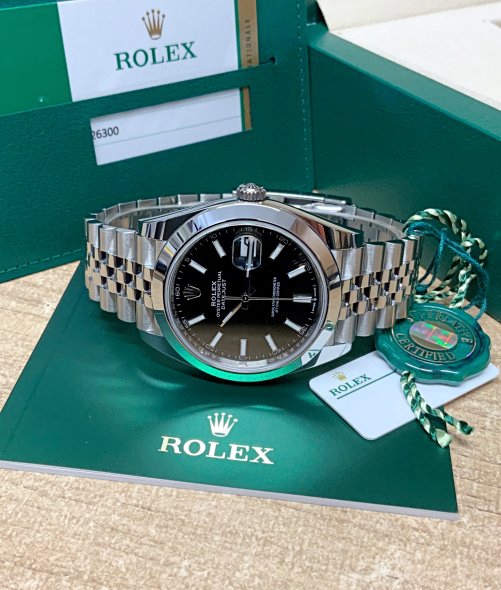 DateJust Black كوبي سويس
