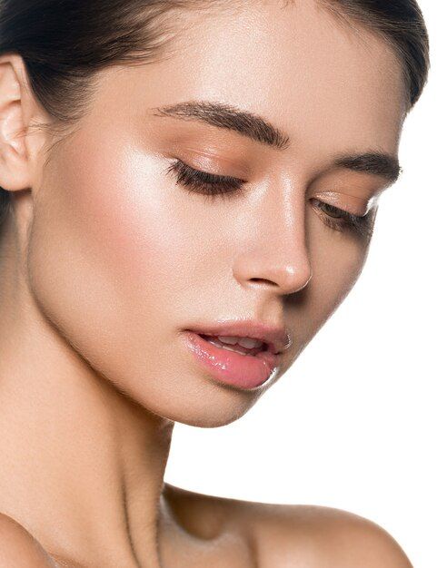 ترطيب وتغذية البشرة