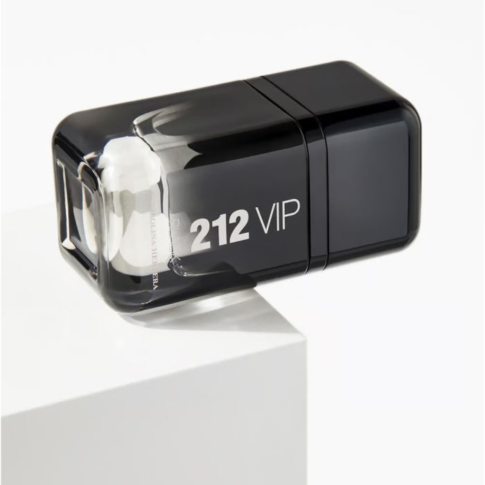 كارولينا هيريرا 212 VIP Black EDP For Men