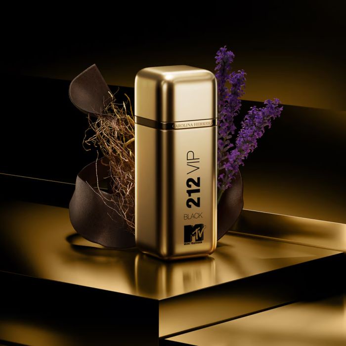 كارولينا هيريرا 212 VIP Black MTV EDP For Men