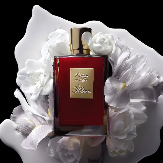 عطر كيليان روز عود للجنسين 50 ملA Kiss from a Rose  unisex 50 ML 