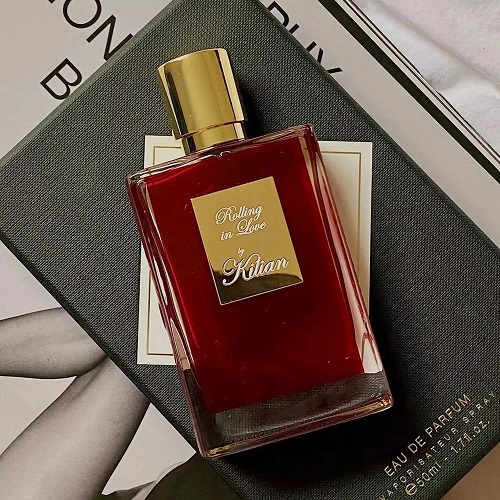 عطر كيليان روز عود للجنسين 50 ملA Kiss from a Rose  unisex 50 ML 