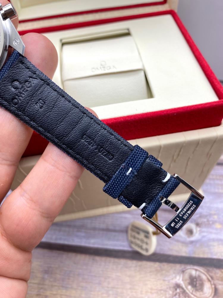 أوميقا سبيد ماستر سنوبي  هاي كواليتي  Omega Speedmaster Snoopy hi qulaity