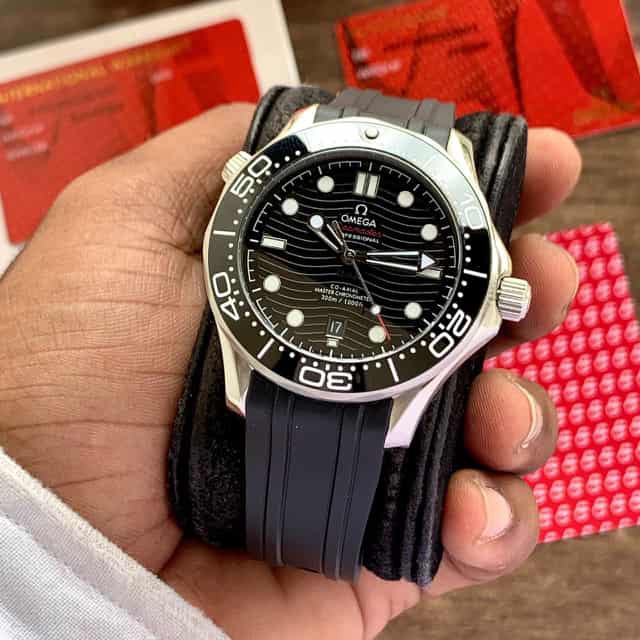 Seamaster Diver 300M 42 mm, steel on rubber strap master