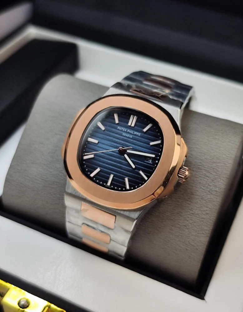  نوتيلوس 40 مم Nautilus 40mm rose gold blue dial