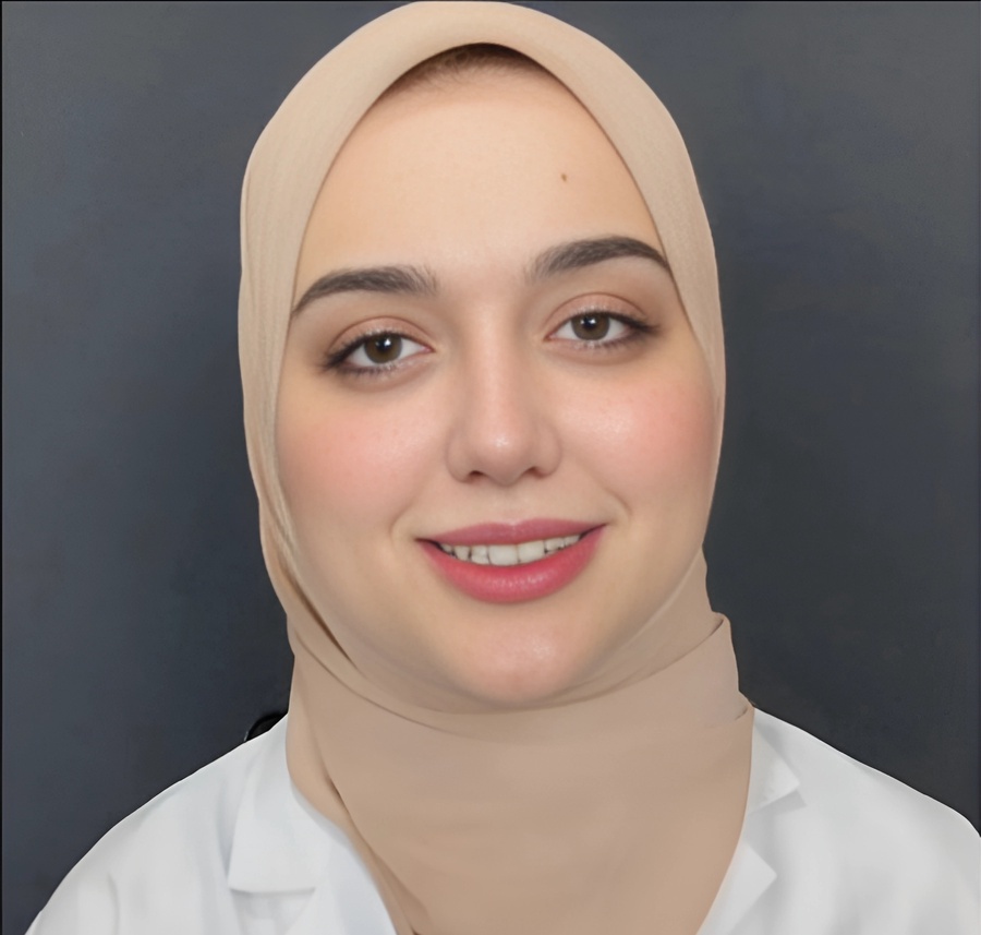 الدكتورة منة السيد (الصيدلانية وأخصائية التغذية)