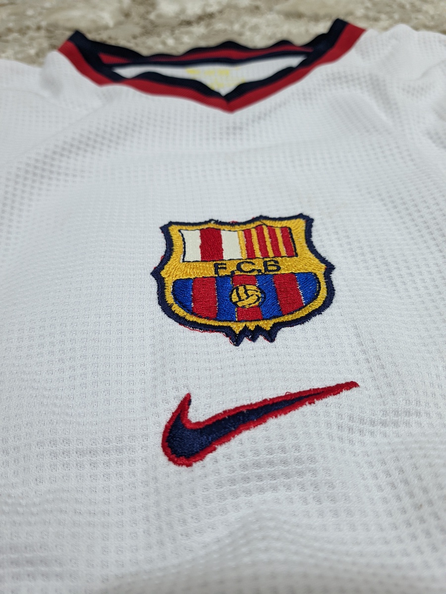 تيشيرت برشلونة كلاسيك موسم 99