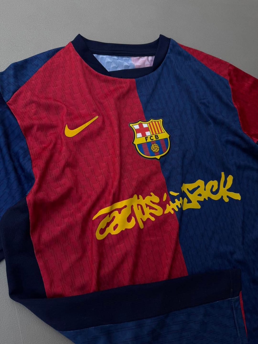 برشلونة الاساسي نسخة ترافسكوت 2025