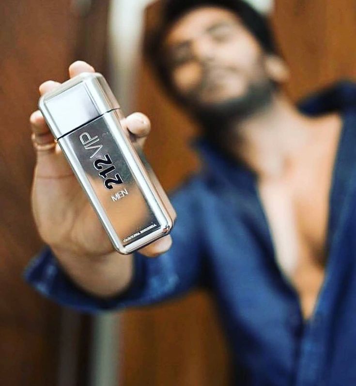 كارولينا هيريرا - Carolina Herrera 212 VIP Men