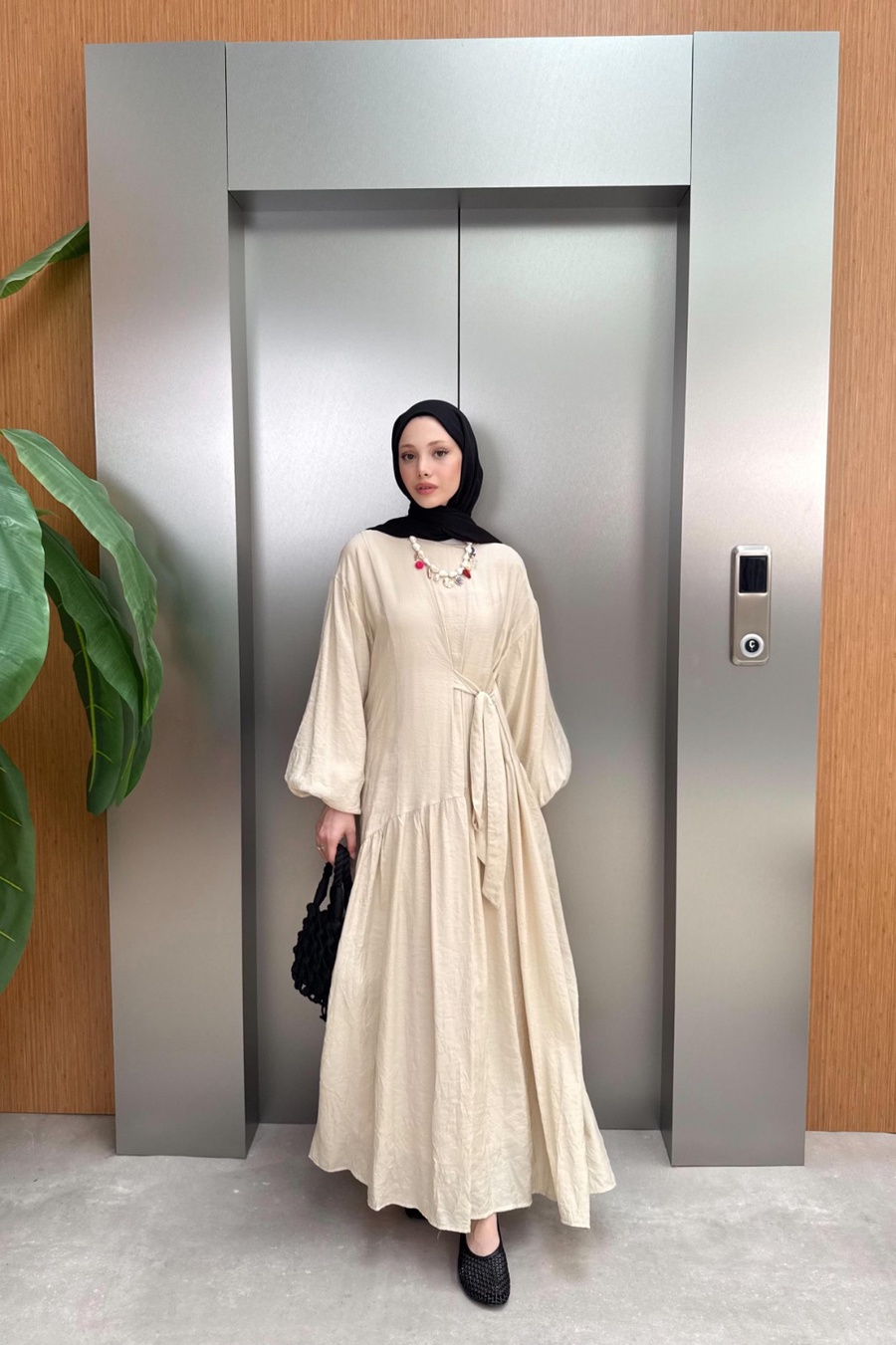 فستان Zara الكتاني 105