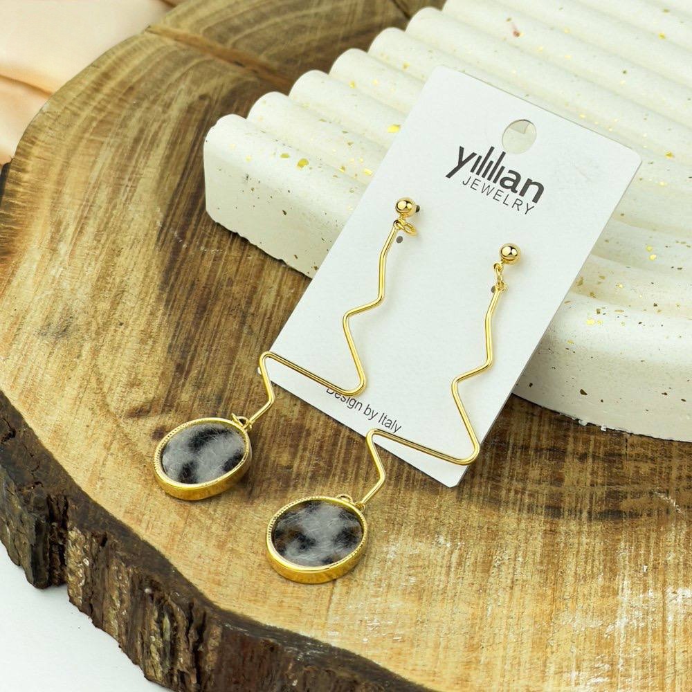 Golden Zigzag Drop Earrings – Circle End