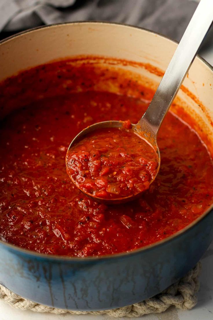 🍅 اعملي صلصة طماطم فريش في لحظات عشان طبخك يبقى له طعم بيتي أصيل.