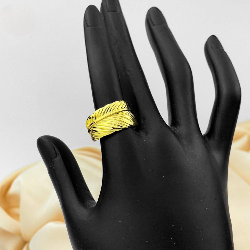 Twisted Feather Gold Ring – Stainless Steel