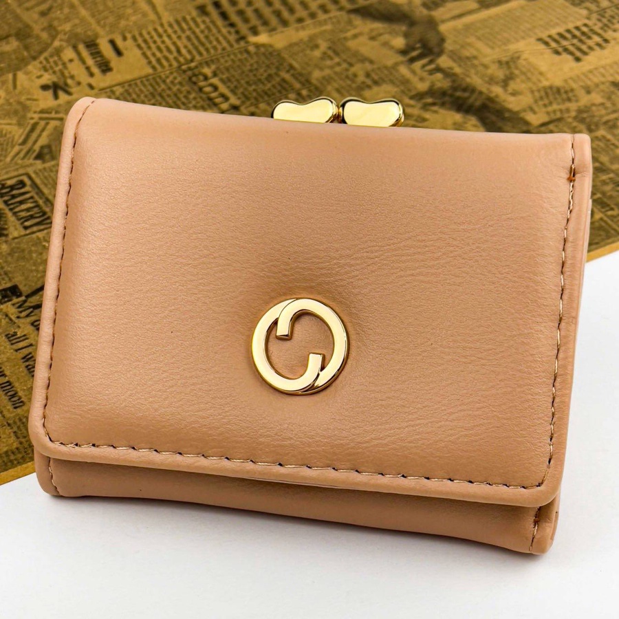 Circular Buckle Wallet