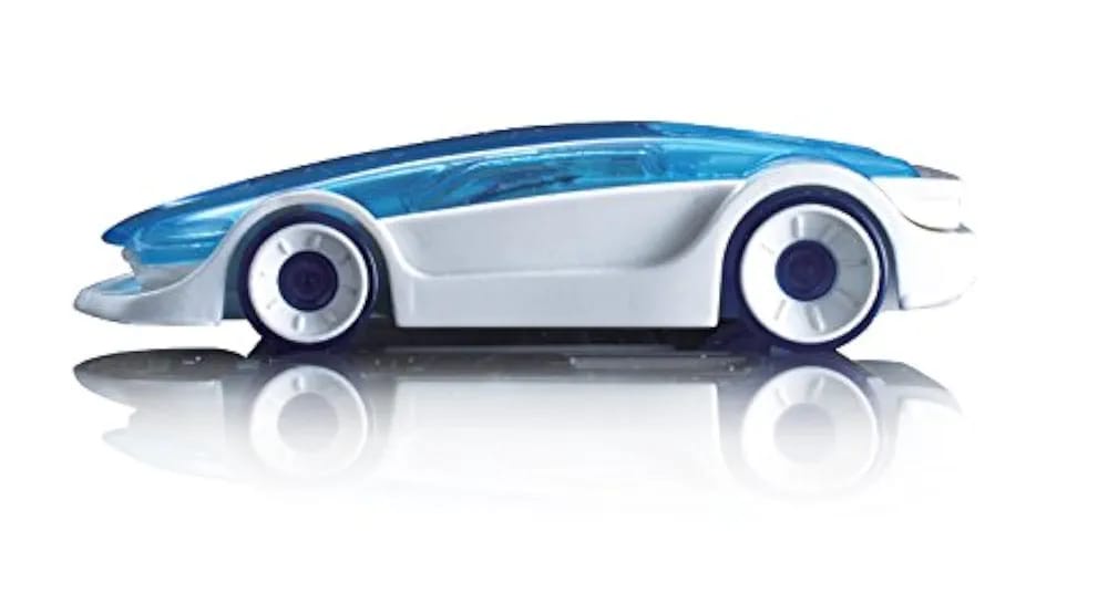  بلاستيك عالي الجودة –
 خفيف وآمن على الأطفال ومقاوم للكسر.
ألوان زاهية وجذابة تساعد على تنمية التمييز البصري والإبداع.
 أرقام من 0 لـ 9 لتعليم العد بطريقة سهلة وممتعة.
 رموز رياضية (+ , - , =) لتعليم العمليات الحسابية البسيطة.
 تصميم سهل الفك والتركيب يناسب أيدي الأطفال الصغيرة.
 يشجع على اللعب الجماعي بين الأخوات والأصحاب.
 ينمي المهارات الحركية الدقيقة والتفكير المنطقي.
 مناسب للأولاد والبنات من سن سنتين فما فوق.