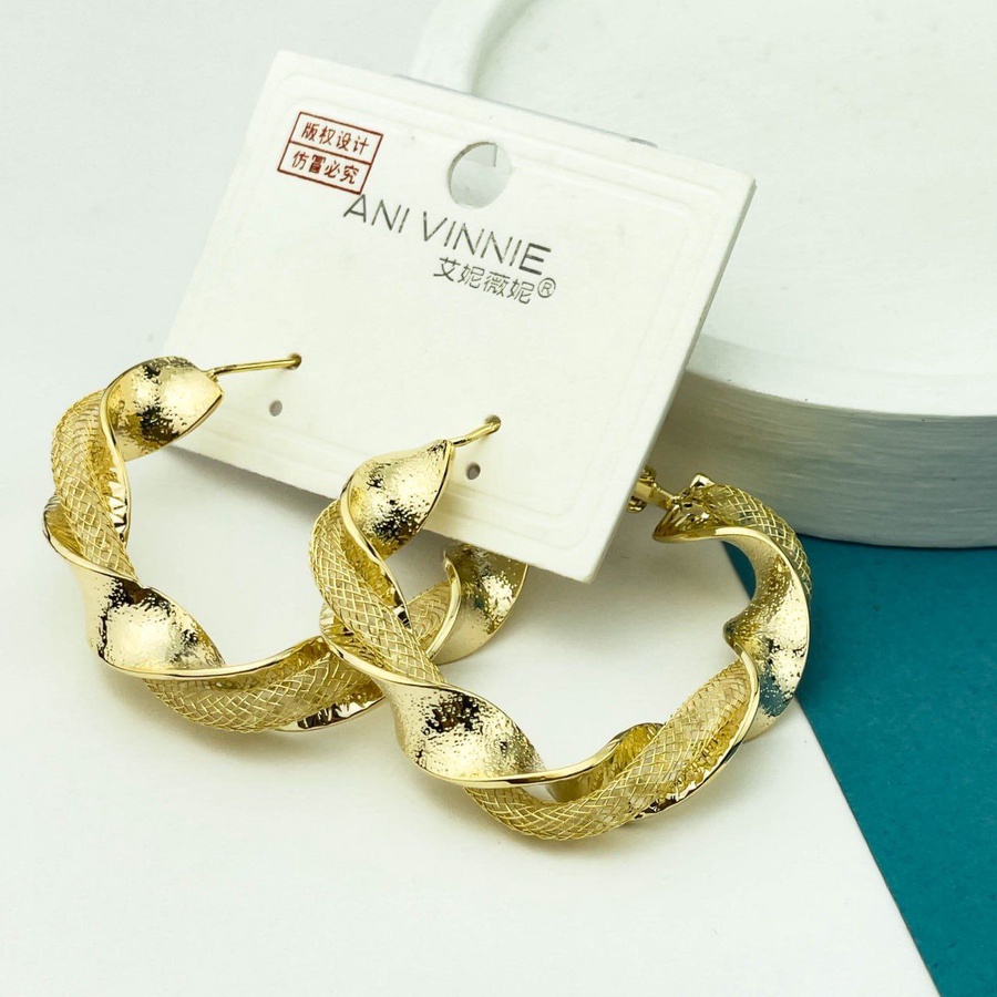 Twisted Gold Circle Earrings – Silver 925