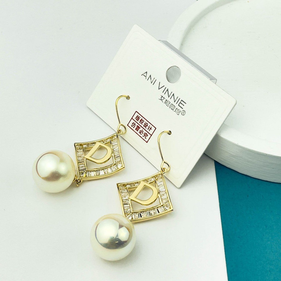 Diamond Drop Earrings with Pearl – Silver 925