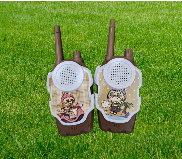 🎯 ليه تشتريه لابنك/بنتك؟
لأنه مش بس لعبة.. ده وسيلة لتنمية التواصل، التعاون، والخيال عند الأطفال 👩👩👧👦