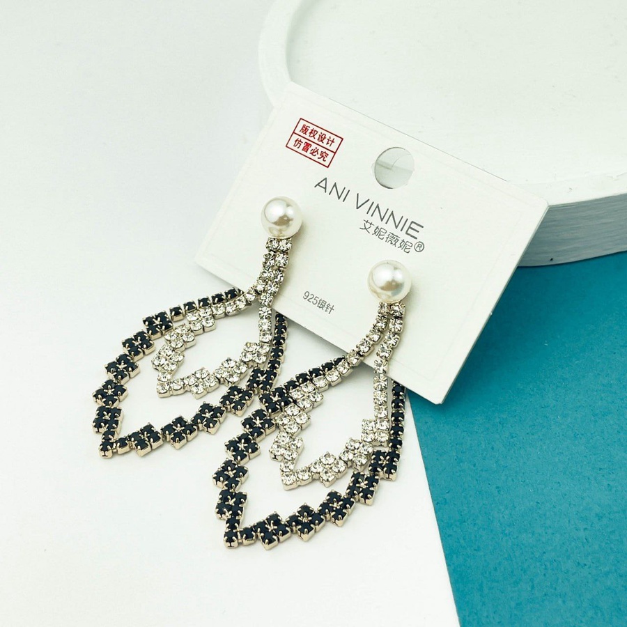 Silver Leaf Zircon Earrings