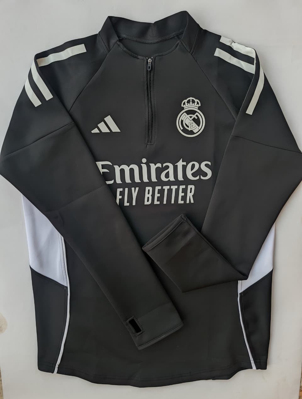 تراك ريال مدريد اسود 2026 غطس مستورد