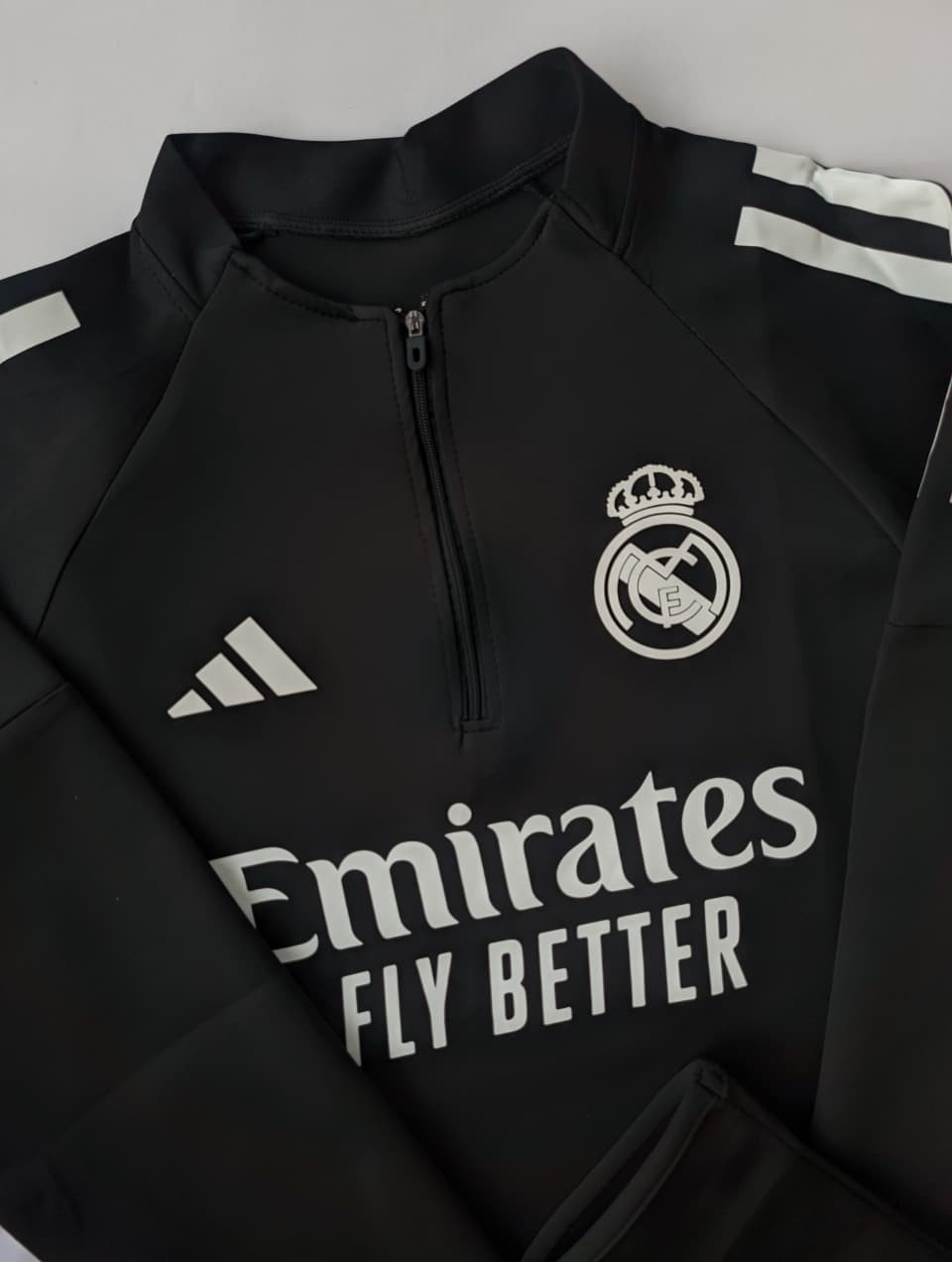 تراك ريال مدريد اسود 2026 غطس مستورد