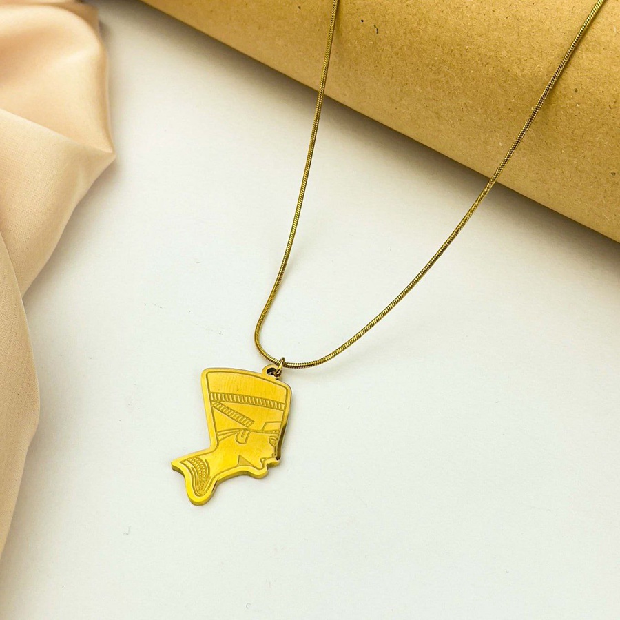 Royal Queen Necklace – Gold Stainless
