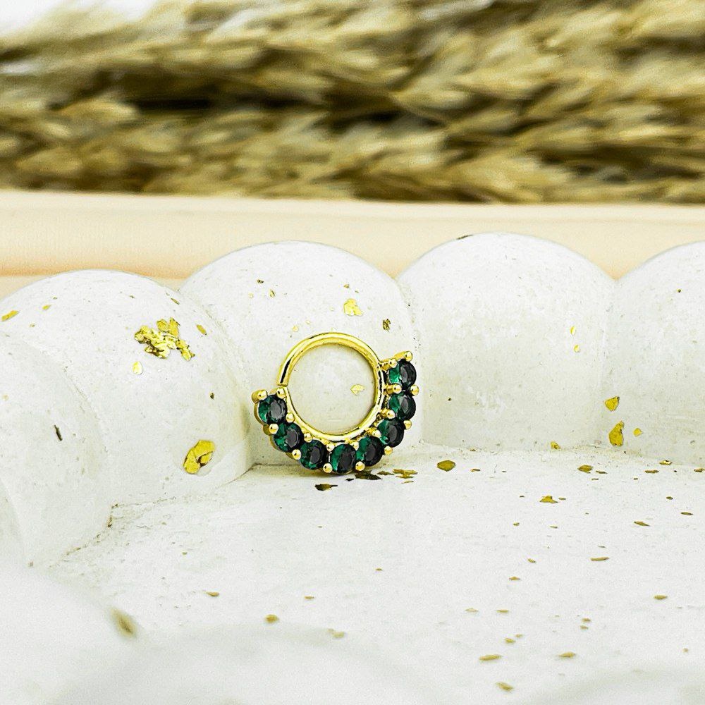 Golden Charm Nose Piercing – Emerald Green Stone