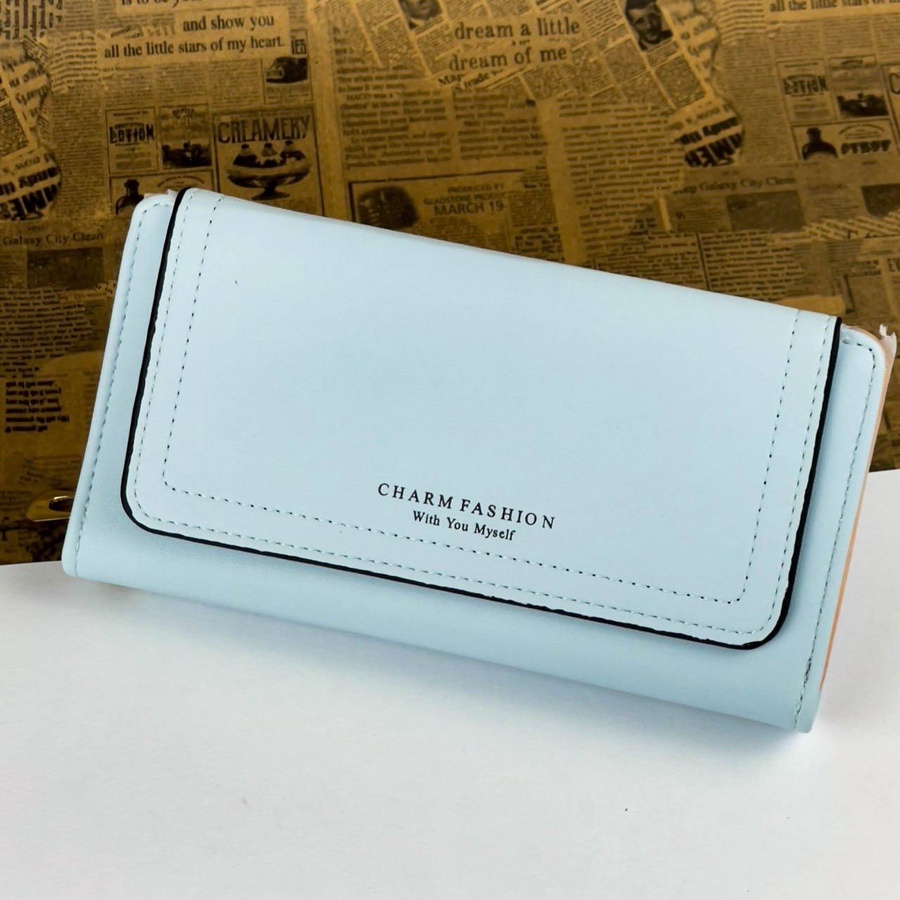THE CLASSIC ENVELOPE CLUTCH