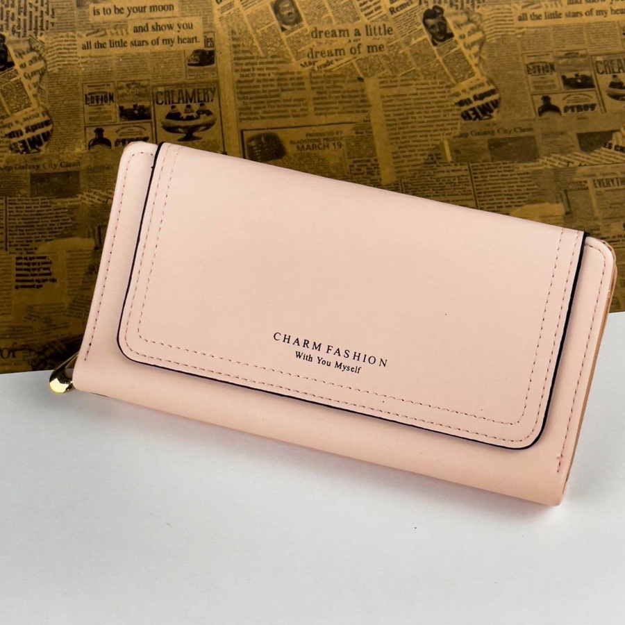 THE CLASSIC ENVELOPE CLUTCH