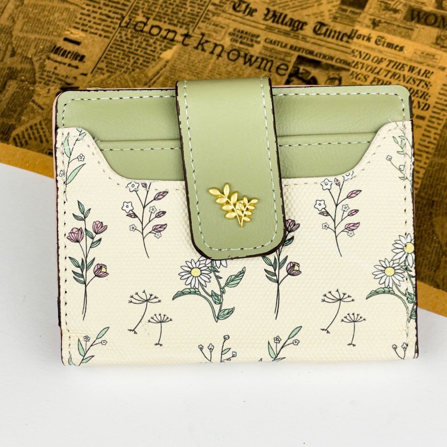 Floral Women’s Sky Leather Wallet – Elegant Pastel Design