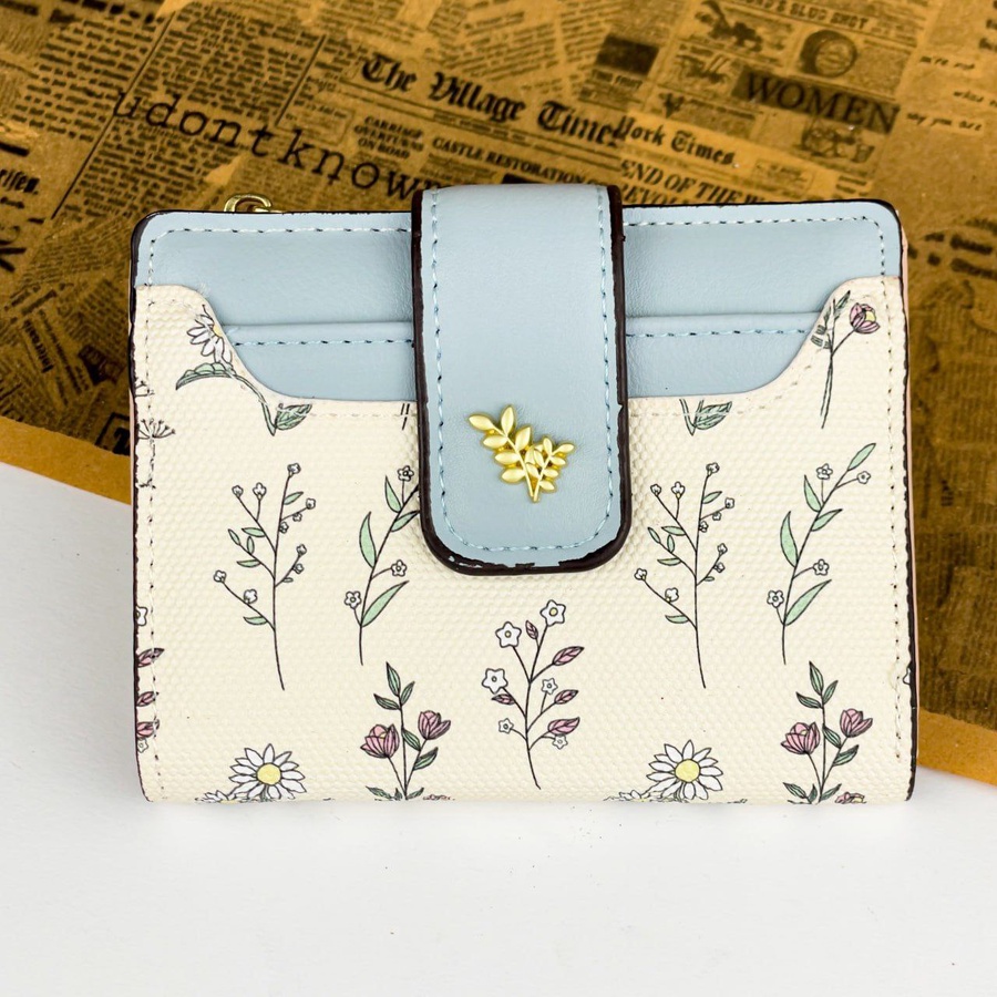 Floral Women’s Sky Leather Wallet – Elegant Pastel Design