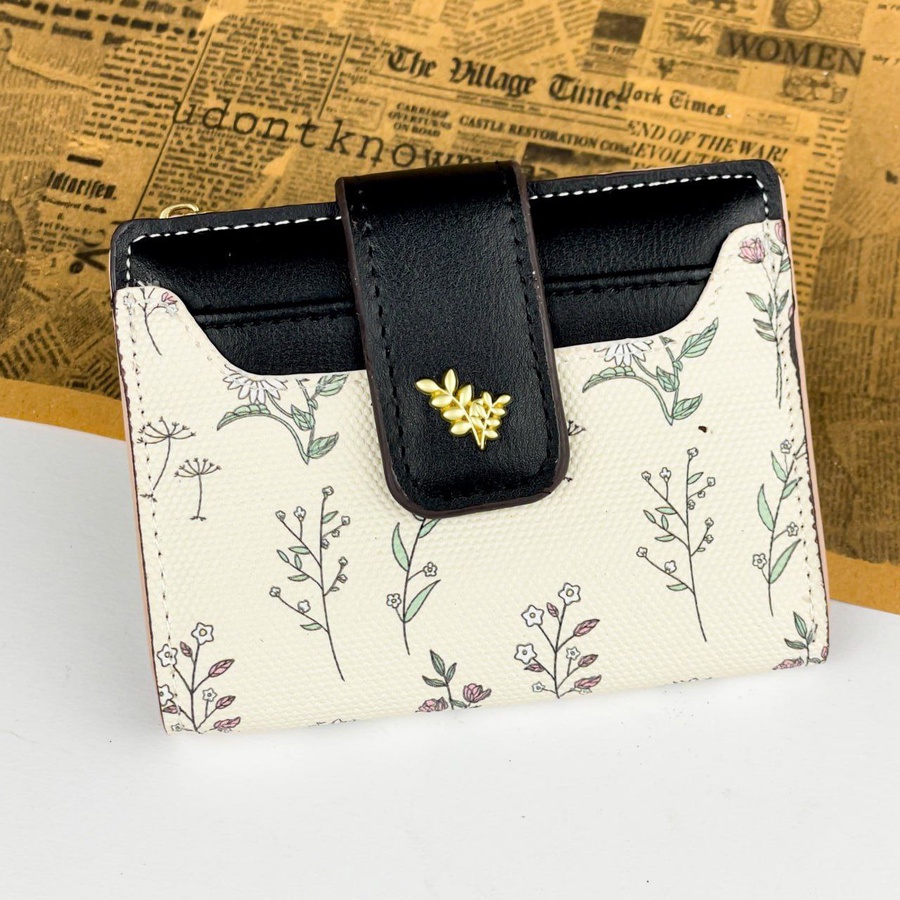 Floral Women’s Sky Leather Wallet – Elegant Pastel Design