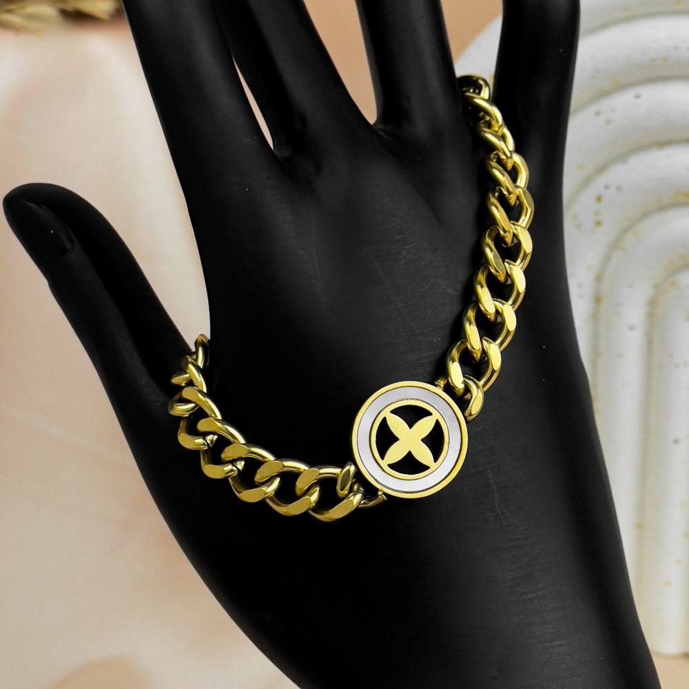 Thick Gold Link Bracelet with Round Pendant