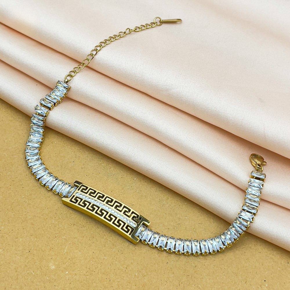 Full Crystal Bead Bracelet with Gold Detail
