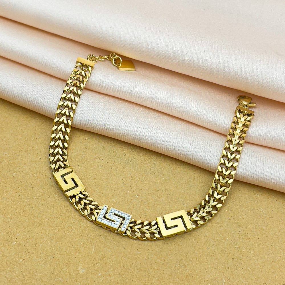 Simple Gold Maze Charm Bracelet
