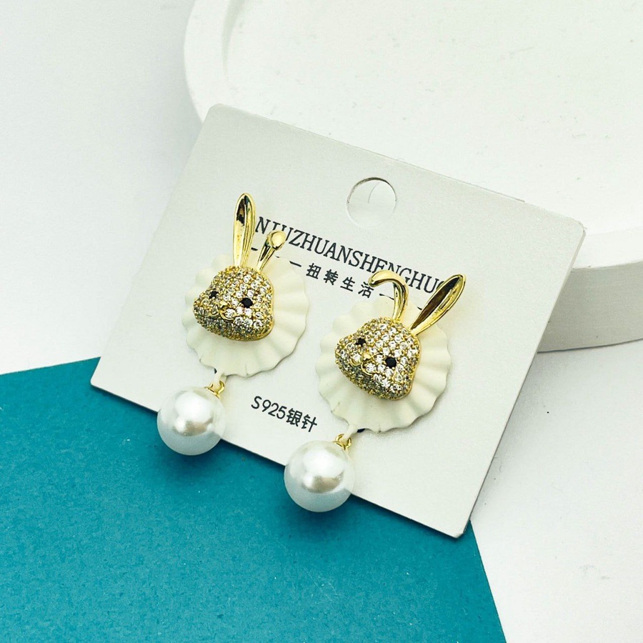 Golden Bunny Head Earrings – Zircon Shine