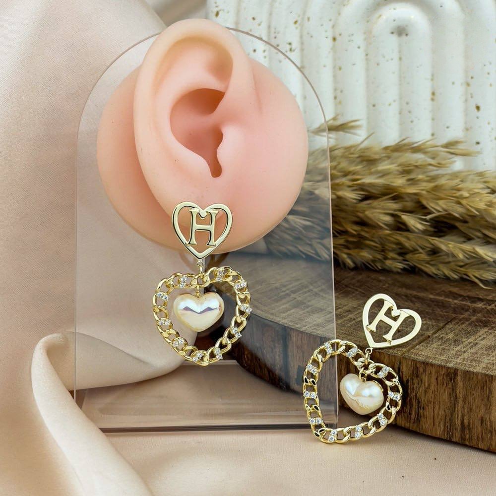 Heart Duo Pearl Earrings – Gold with Letter Accent