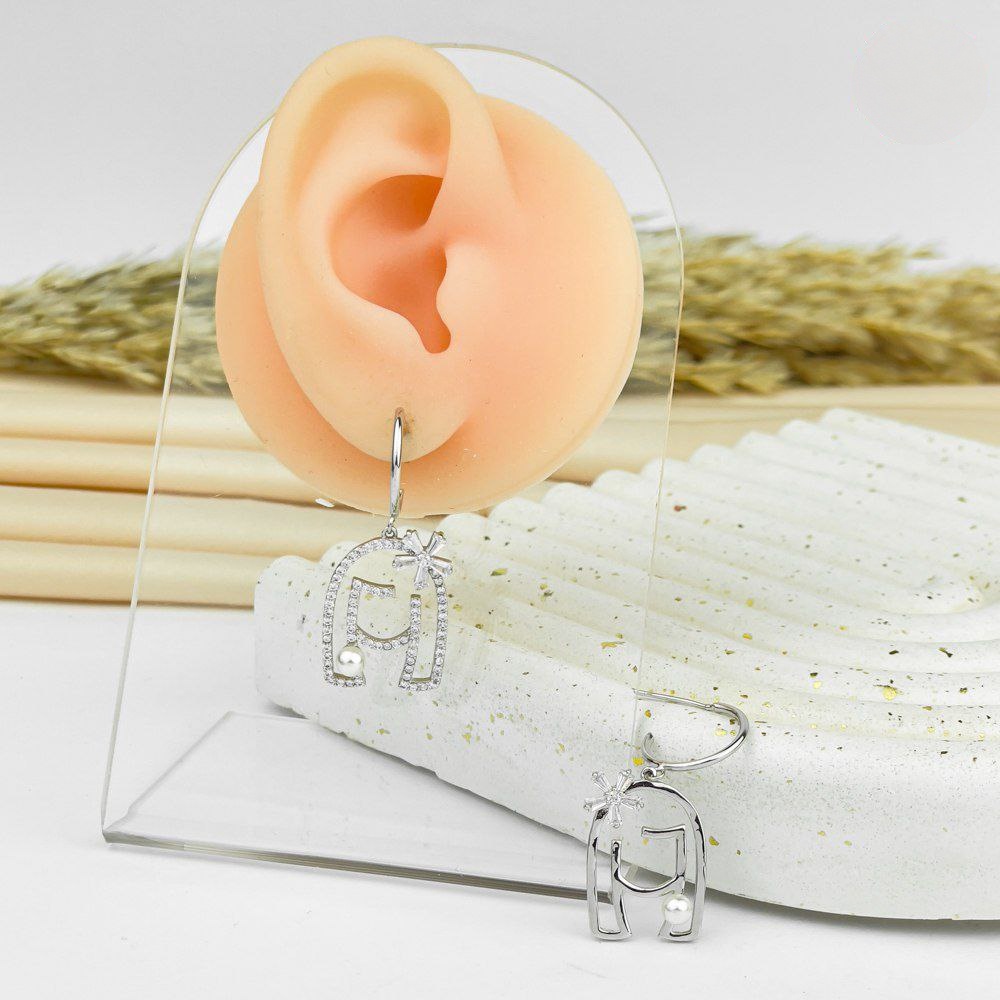 Platinum Crystal-Character Pearl Drop Earrings – Silver Tone