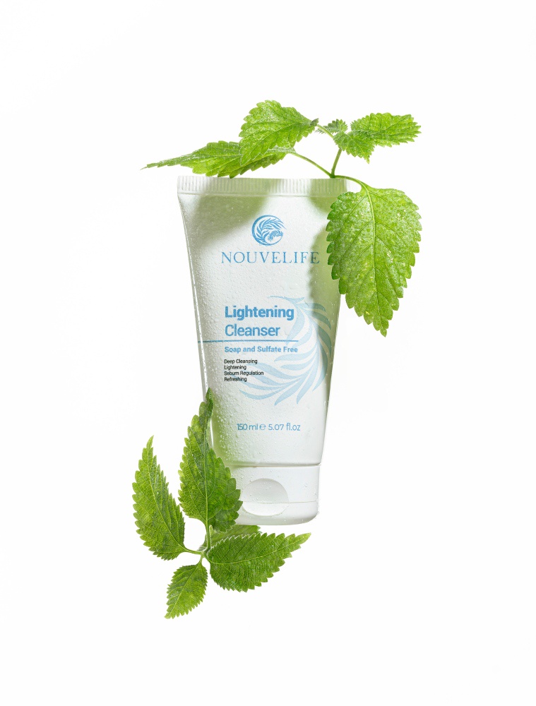 غسول التفتيح العميق (Lightening Cleanser) | خالي من الصابون والسلفات
