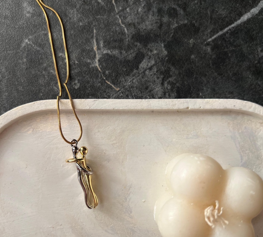 The Hug Necklace