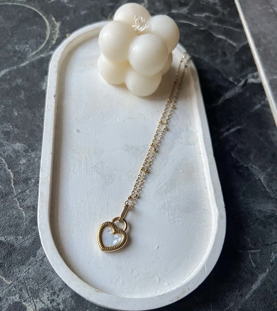 Double-Faced Heart Necklace – Black & White