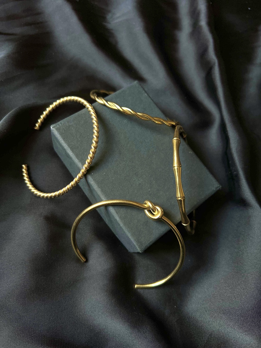 Free Size Bracelet Bundle – 4 Pieces