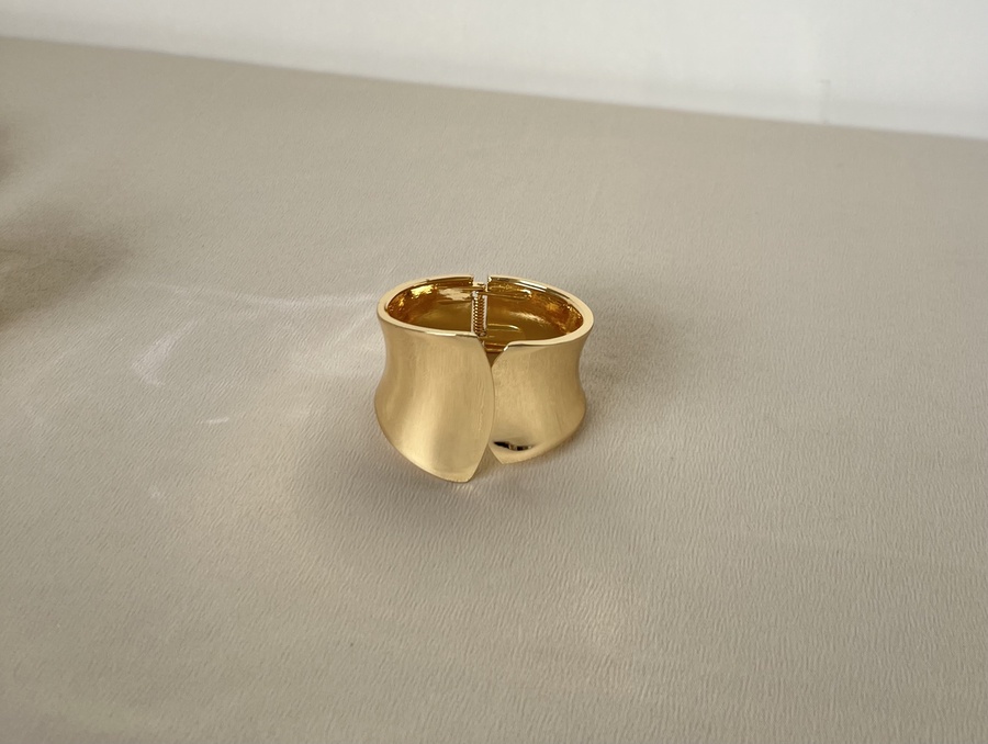Plain Wide Open Bangle