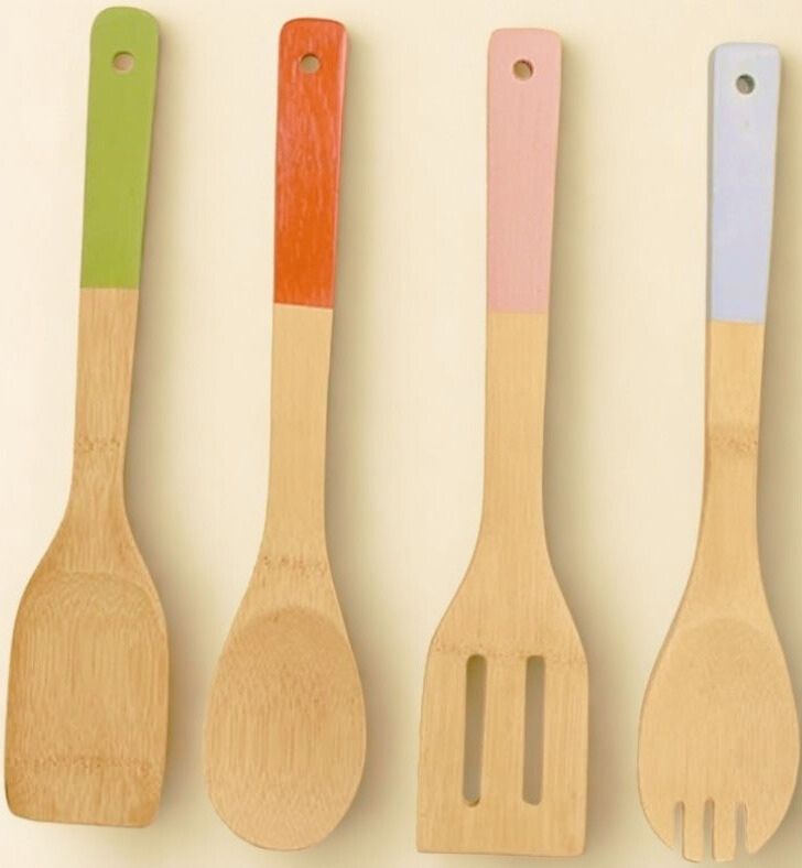 طبق المعالق الخشبي الأنيق هيخلي أدواتك ملمومة وشكلها يفتح النفس