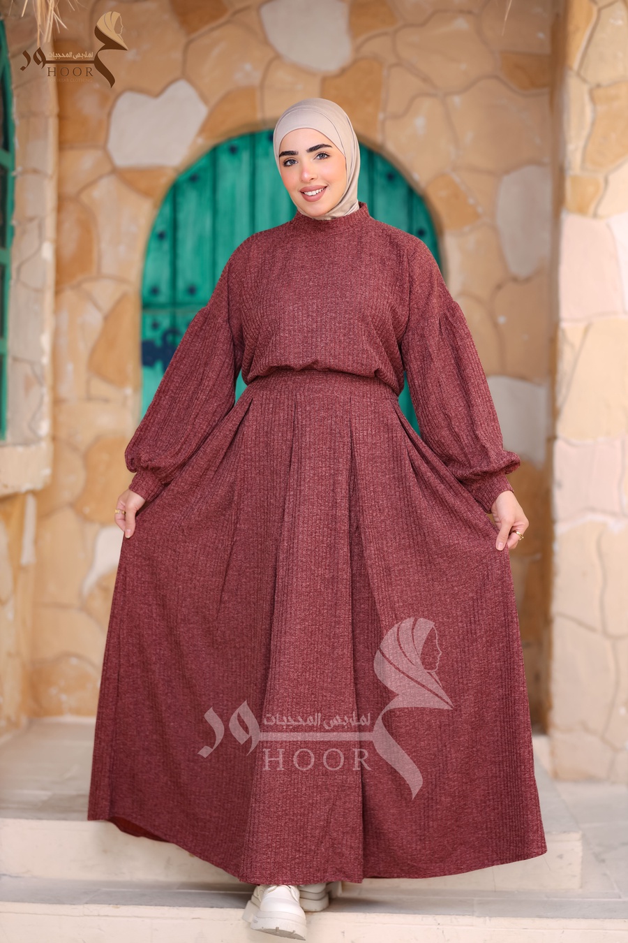 سوت الجوري الشتوي – طقم جيبة كلوش وبلوزة ملحفة بخامة ريب شانيه