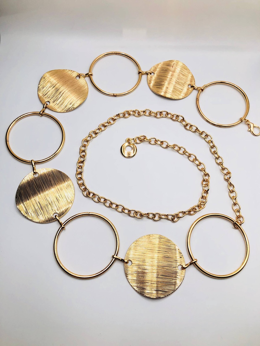 Eclipse Brushed Circle Belt – Modern Minimal Statement