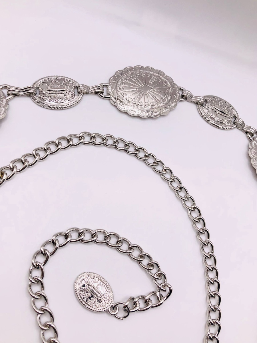 Aura Rings Belt – Sleek Minimalist Circles