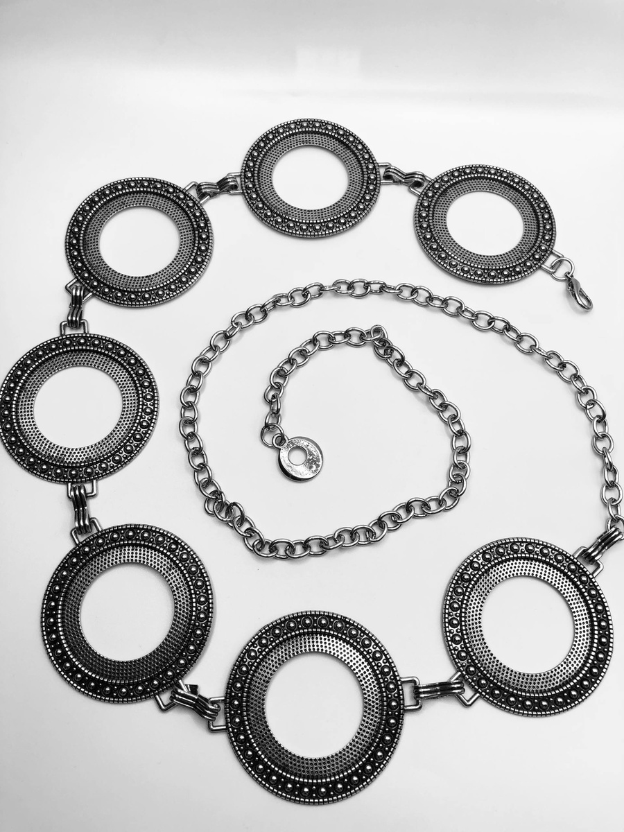 Giant Link Belt – Bold Oversized Rings
