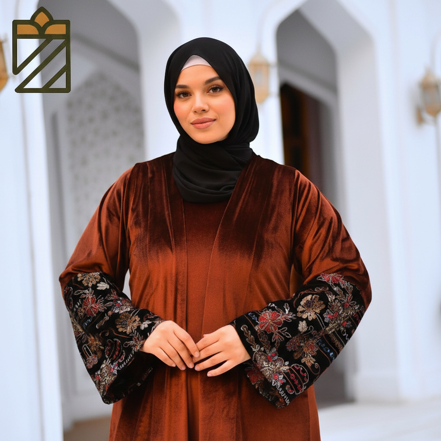 تفاصيل تطريز الطقم البني