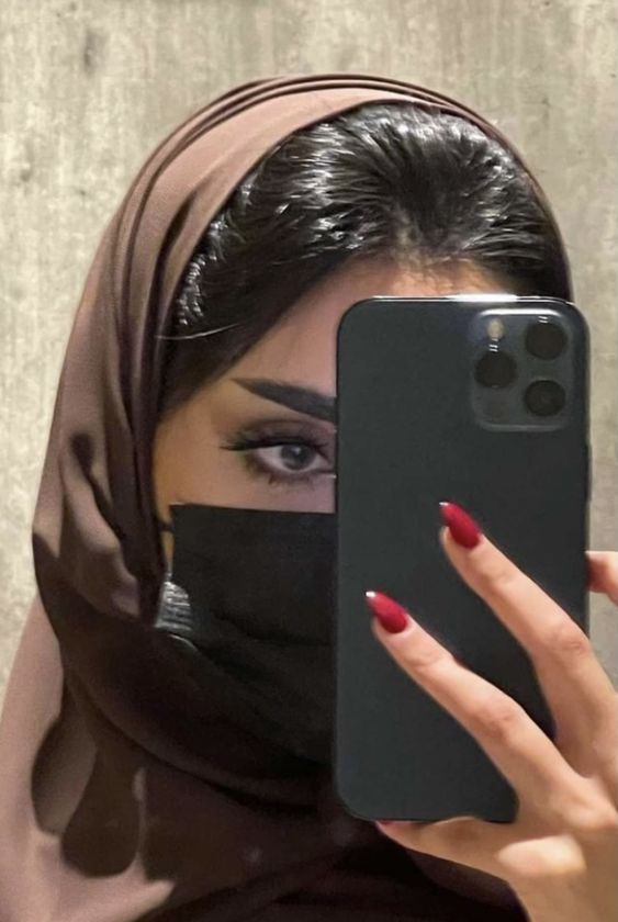 جيهان ابو العينين  - القاهرة
